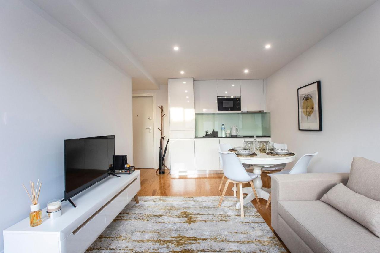 City Center 2Br Flat W/ Ac By Lovelystay ปอร์โต ภายนอก รูปภาพ